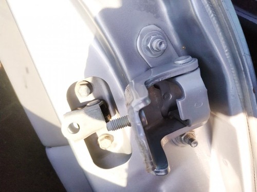 Nissan almera rear door - ,