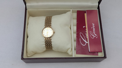 Ladies boxed geneve 9ct gold - ladies,