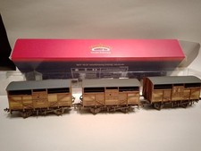 Bachmann 37-715 Set of 3 8 ton
