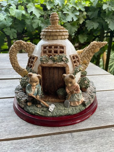 Vintage teapot cottage - vintage,