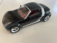 Bburago Smart Car. 1-18