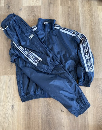 Mens vtg umbro nylon navy - vtg,