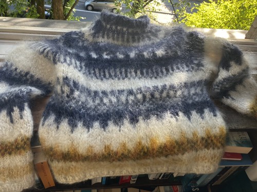 Fuzzy icelandic mohair - icelandic,