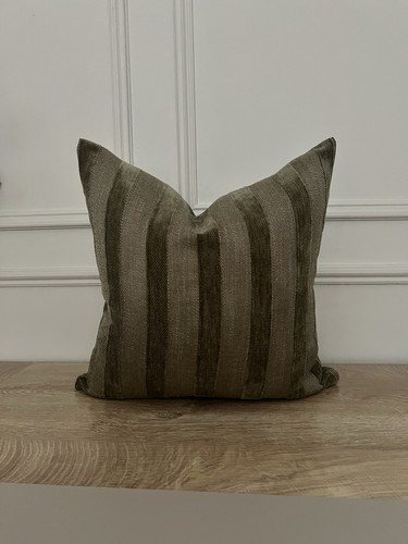 Dark olive green striped - dark,