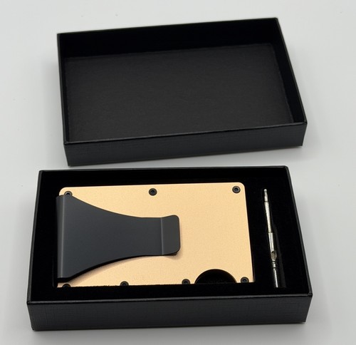 Gold ridge style metal card - gold, ridge-style