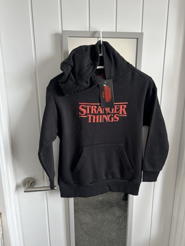 Stranger things years - stranger,