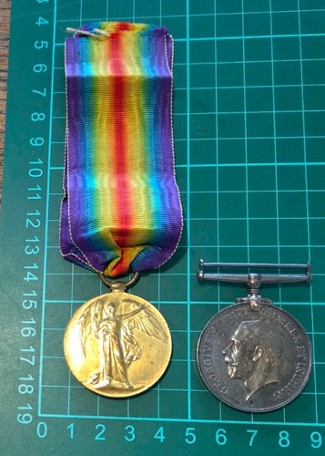 Ww1 medal pair - ww1,