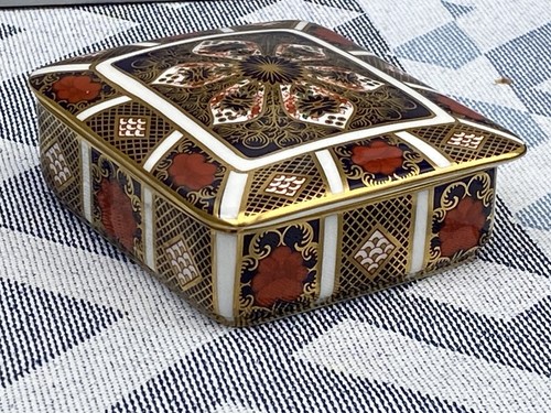 Royal crown derby old imari - royal,
