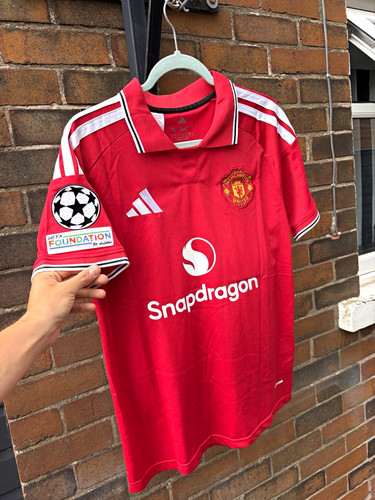 Manchester united home shirt - manchester,