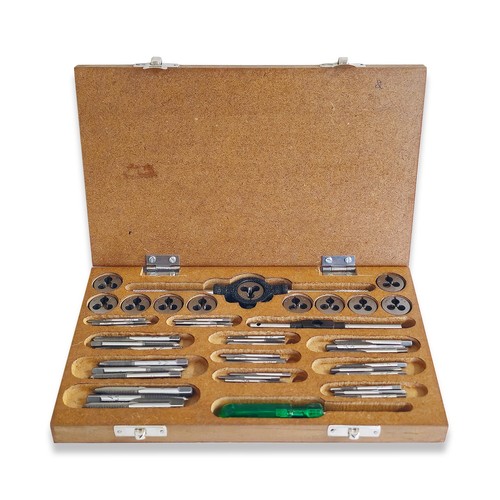 Tap and die set - 0,