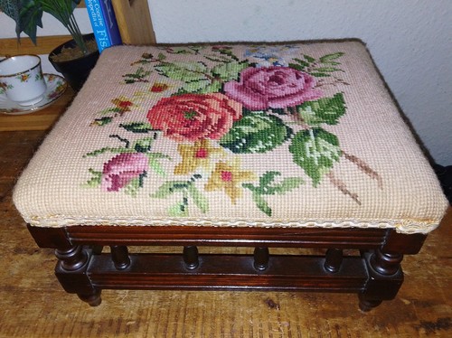 Vintage wooden - (antique?),