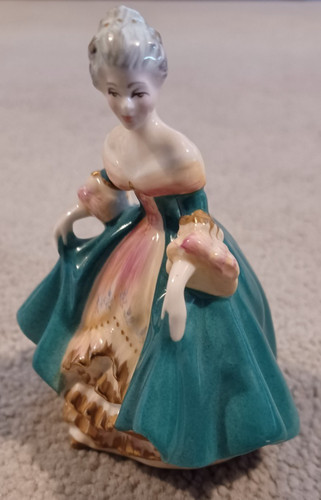 Royal doulton figurine - royal,