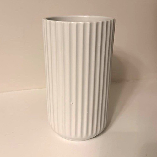 White ribbed textured cylinder - textured,