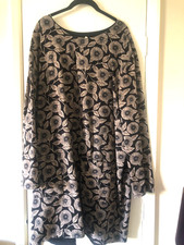 SEASALT BLACK FLORAL "SAILING WEST TUNIC"    Size 24