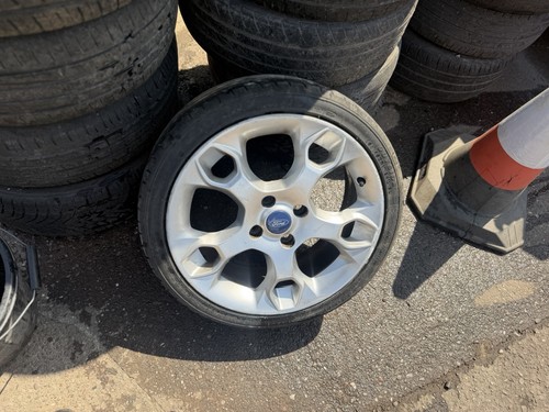 Ford fiesta mk7 zetec 17inch - s,