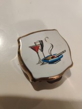 STRATTON VINTAGE POCKET ASHTRAY MADE IN ENGLAND IN WELL USED VINTAGE CONDITION.