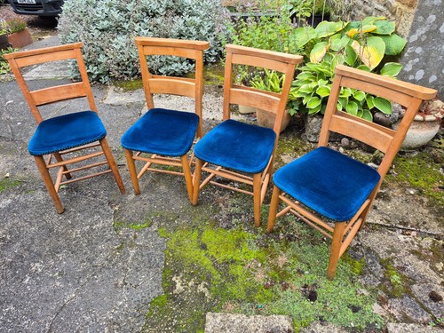 Four vintage chapel chairs - vintage,