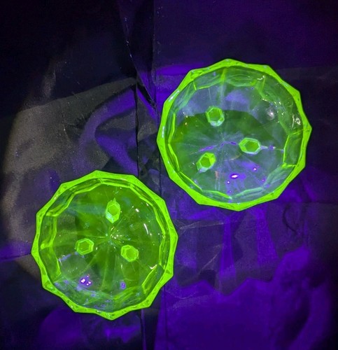 Vintage uranium glass dessert - vintage,