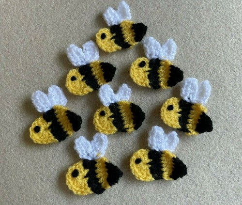 Crochet bee applique - bee,