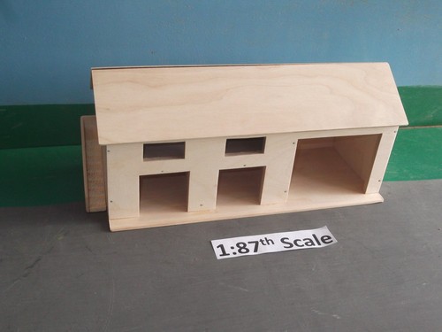 Large wooden model farm - large,
