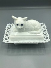 Vintage Westmoreland Glass Cat