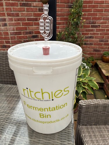 Fermentation bucket 25l - bucket.,