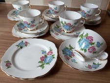 Crown Regent Bone China 18