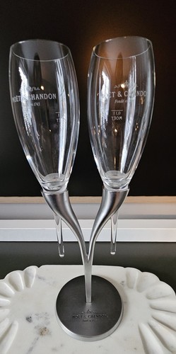 Moet chandon pair of - moet,