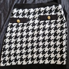 Houndstooth Skirt Size 6