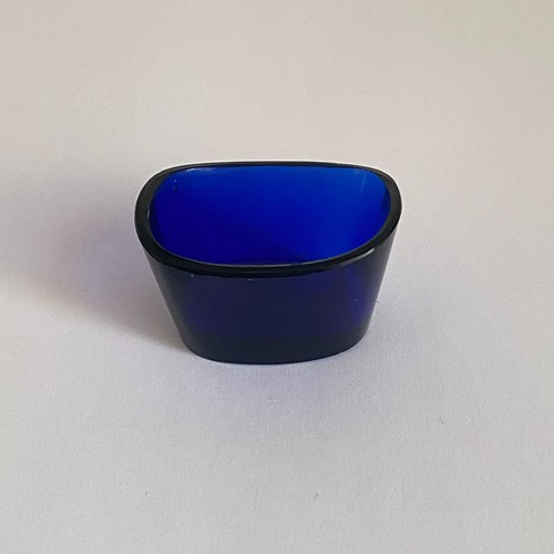Small blue cobalt bristol - 1x,