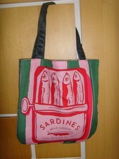 MADE IN PINK GREEN SARDINES