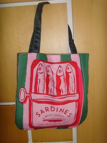 Made pink green sardines - green,