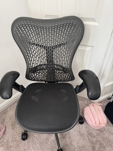 Herman miller mirra chair - mirra,