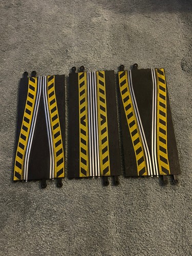 Scalextric yellow hashed - , long