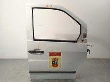 A6387201105 FRONT RIGHT DOOR /