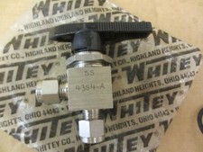 WHITEY/SWAGELOK SHUT OFF VALVE SS 43S4-A (1/4") ANGLED BALL VALVE