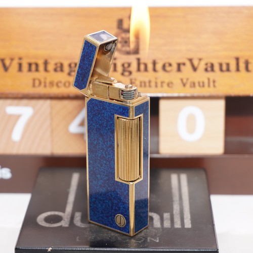 With mark dunhill vintage - d,