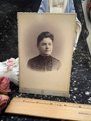 Haunted antique victorian - antique,