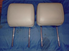 Jaguar front headrests - front,