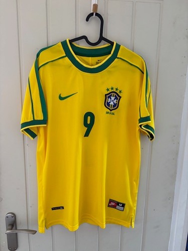 Signed ronaldo brazil - signed,