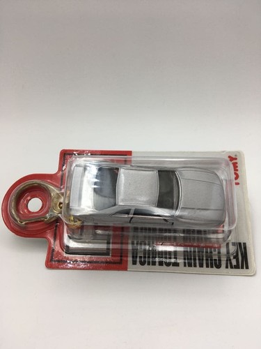 Keychain tomica nissan skyline - nissan,