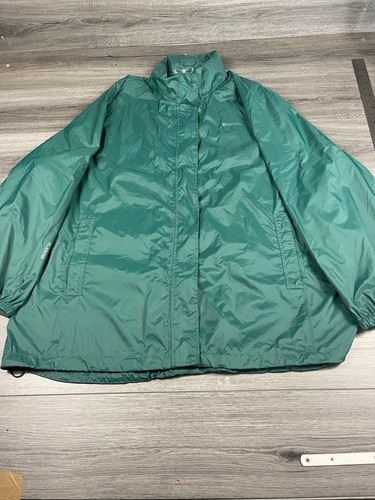Mountain warehouse green - mountain,