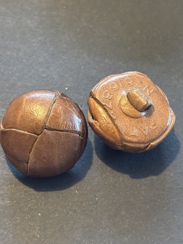 Vintage leather buttons - vintage, x2