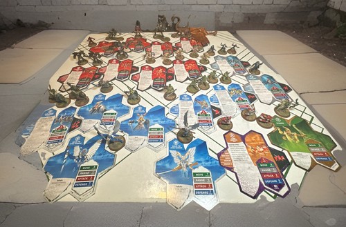 Heroscape lot total - of, 33