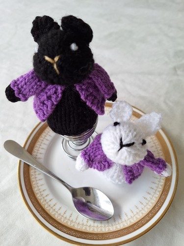 Hand knitted bunny - x,