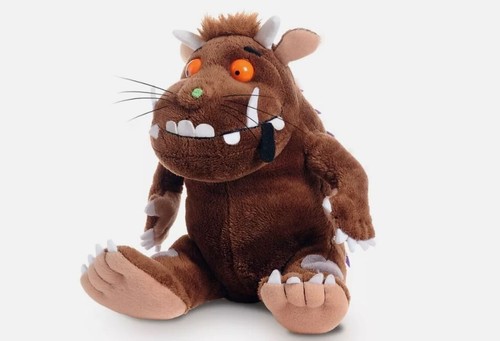 Aurora gruffalo sitting - aurora, 16