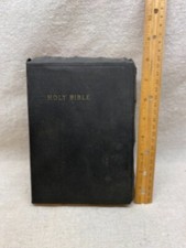 Holy Bible KJV Self Pronouncing Morocco Black Leather World Publishing Co. VTG