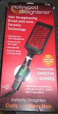 HOLLYWOOD HAIR STRAIGHTENING BRUSH