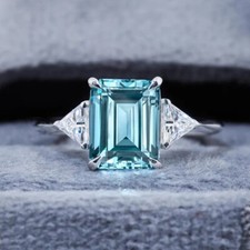 4Ct Emerald Cut Aquamarine