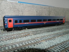 Hornby GNER MK4 R40163 First class Restaurant Coach No.11288 carriage K